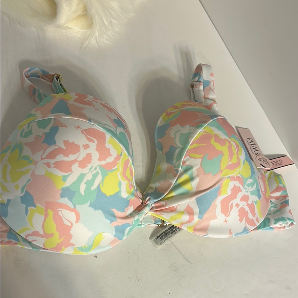 Victorias Secret Swim Twist Removable Push-Up Top NWT 38D adjustable strap flora - Picture 1 of 6